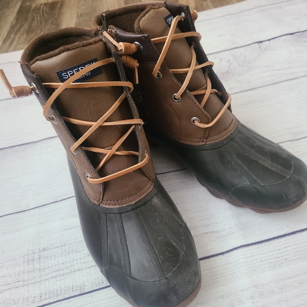 Women's Sperry boots Size 8